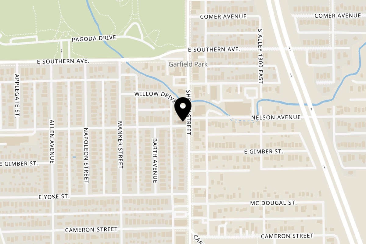 Map showing the location of Maye's Grill Garfield Park on 2658 Shelby St in Indianapolis